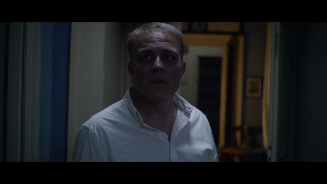 Three Man And A Ghost 2022 AMZN WEB-DL Hindi + It Ta Te Ta 1080p AVC DDP 5.1 ESub.mkv.0001